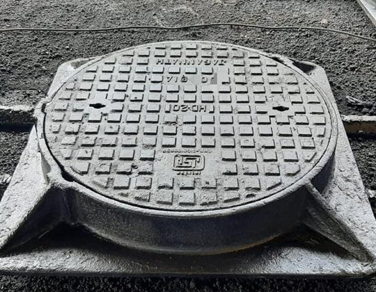Heavy-Duty DI Manhole Covers